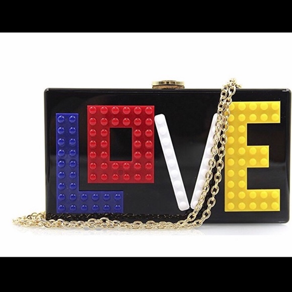 Handbags - LoVe crossbody 💋💍💄